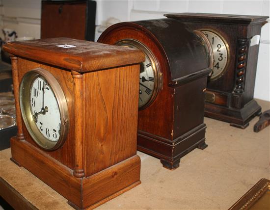 3 Edwardian mantel clocks(-)